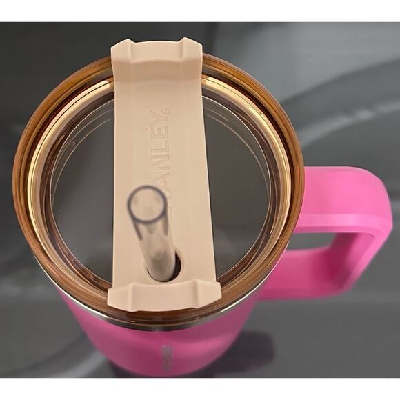 Stanley x Starbucks Philippines Exclusive PINK BLUSH CARNATION 40oz Tumbler - Picture 4 of 5